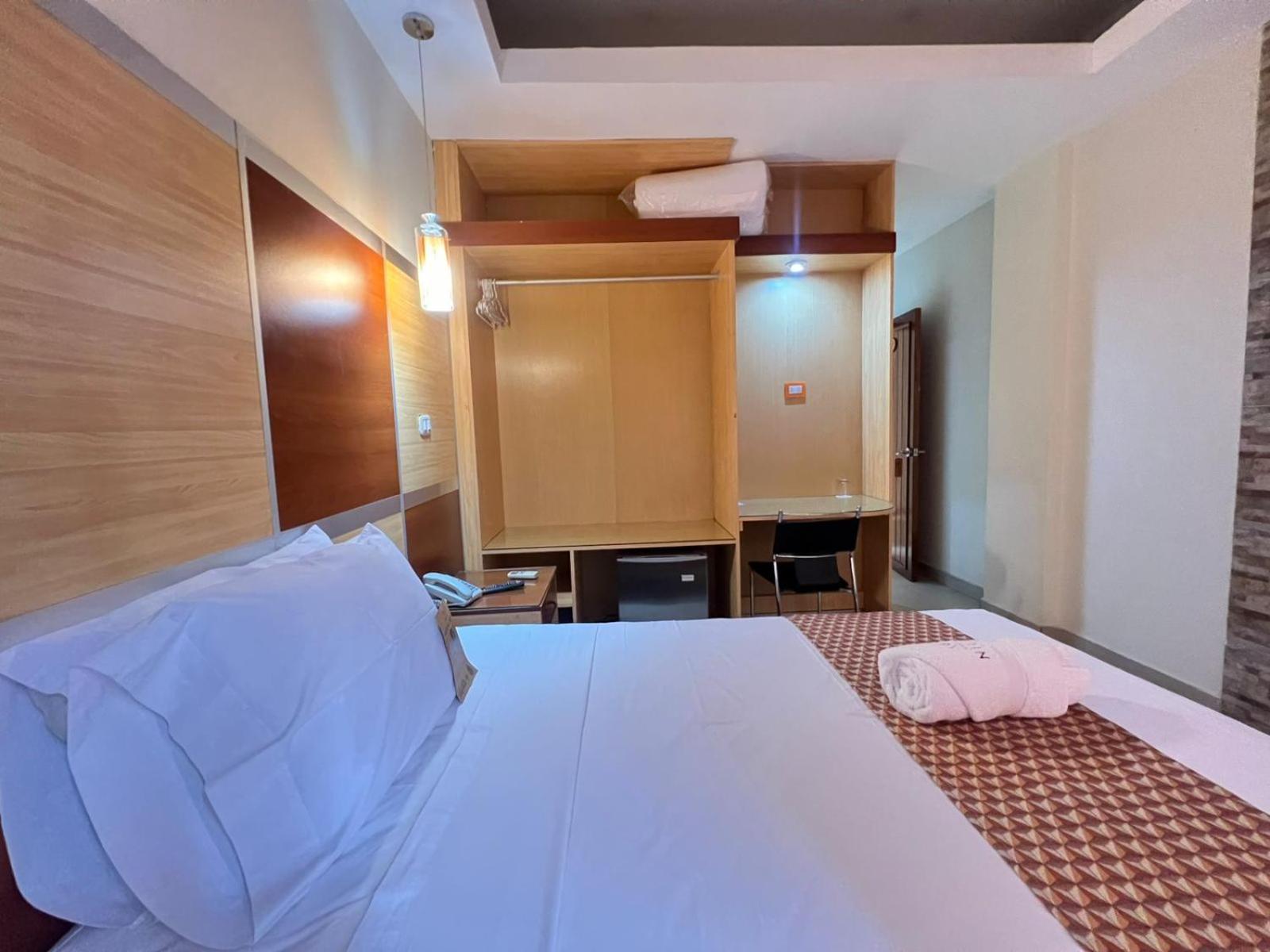 Hotel Nilas 타라포토 외부 사진