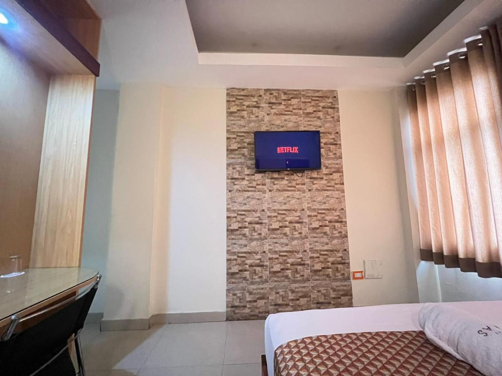 Hotel Nilas 타라포토 외부 사진