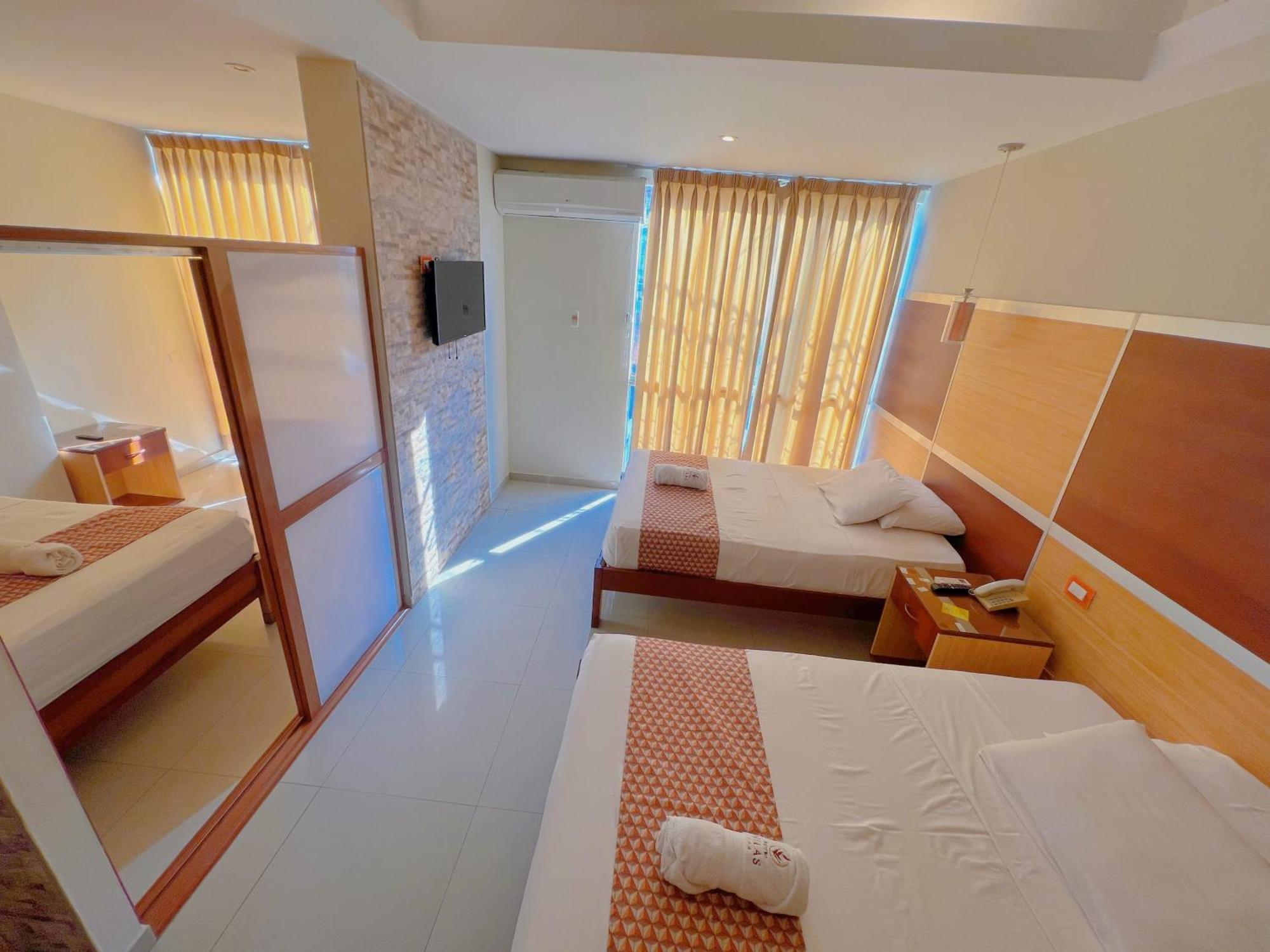 Hotel Nilas 타라포토 외부 사진